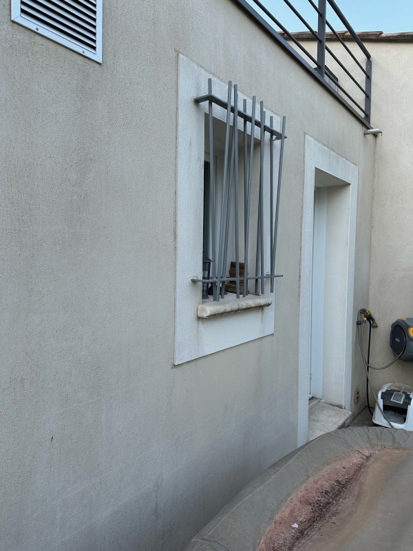 grille de défense style obambou RAL 7037 satiné