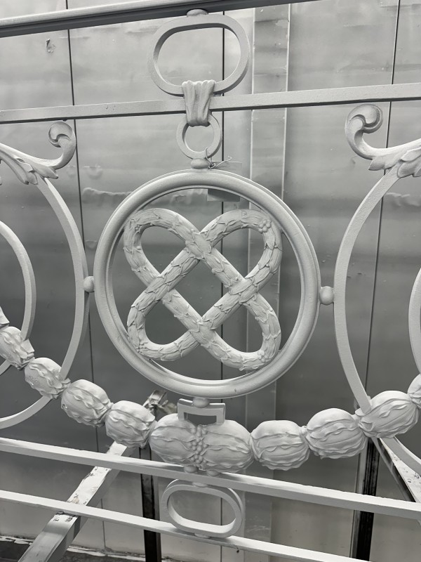 métallisation et thermolaquage de garde corps ancien pour l hôtel NEGRESCO