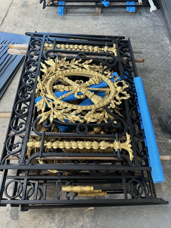 métallisation et thermolaquage de garde corps ancien pour l hôtel NEGRESCO