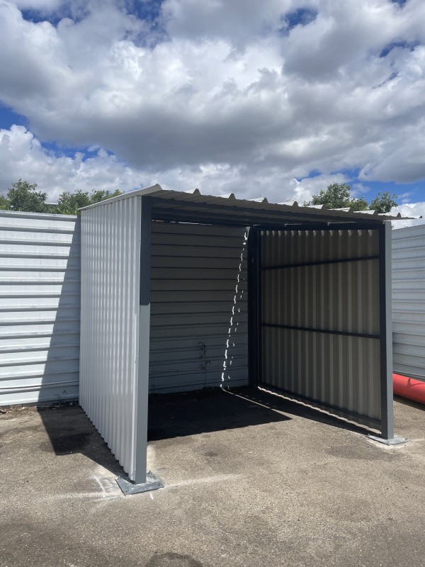 fabrication et thermolaquage d une structure abris à tracteur pour un client du Gard 30