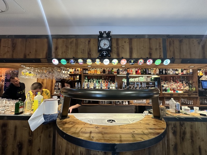 laitonnage et thermolaquage d une pompe à bière pour un bar à Nîmes dans le Gard Ral BRONZE