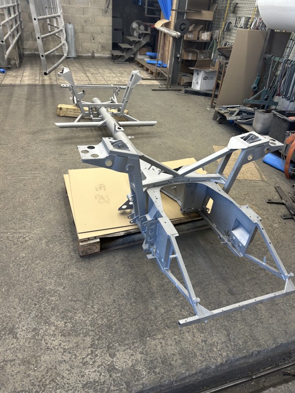 CHASSIS  RAL 9055 +METALISATION