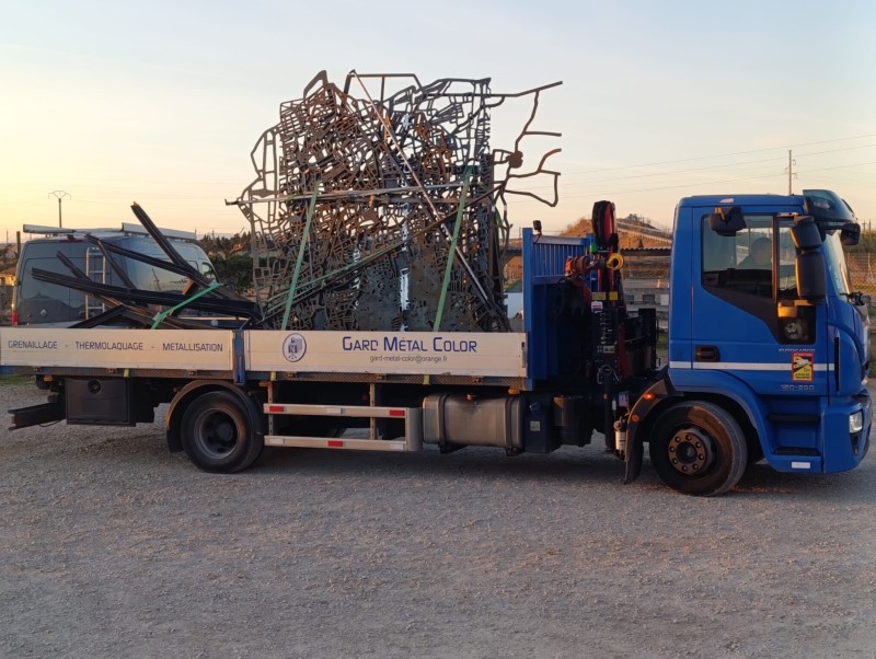 thermolaquage de sculptures arbres et livraison en Ral corten 