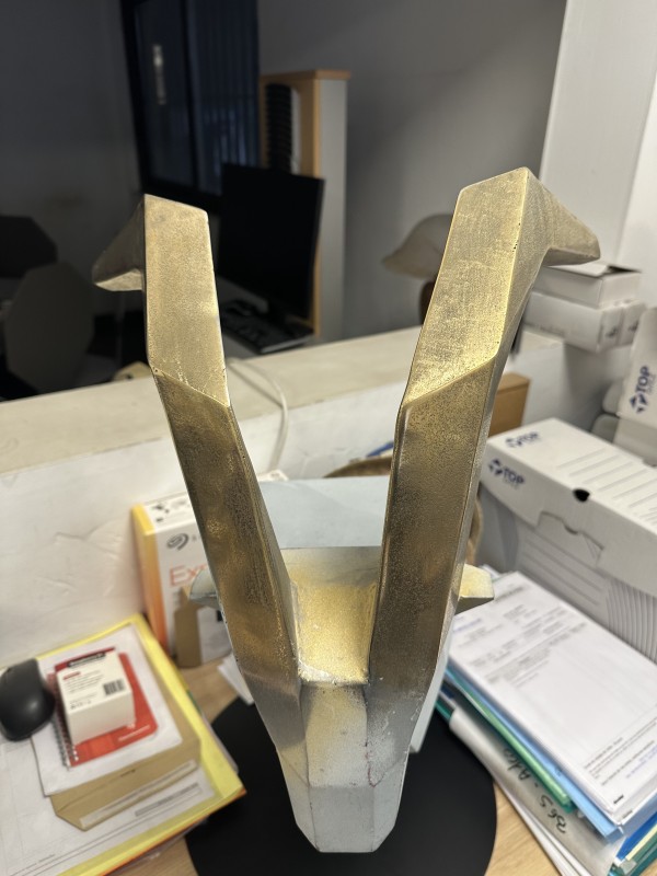 bronzage et thermolaquage en RAL Châtaignes d une sculpture acier  pour notre client ferronnerie DIVOL à barjac 30