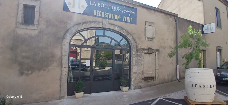 thermolaquage de menuiserie acier en RAL noir 2100sablé pour un client du 34 Hérault 