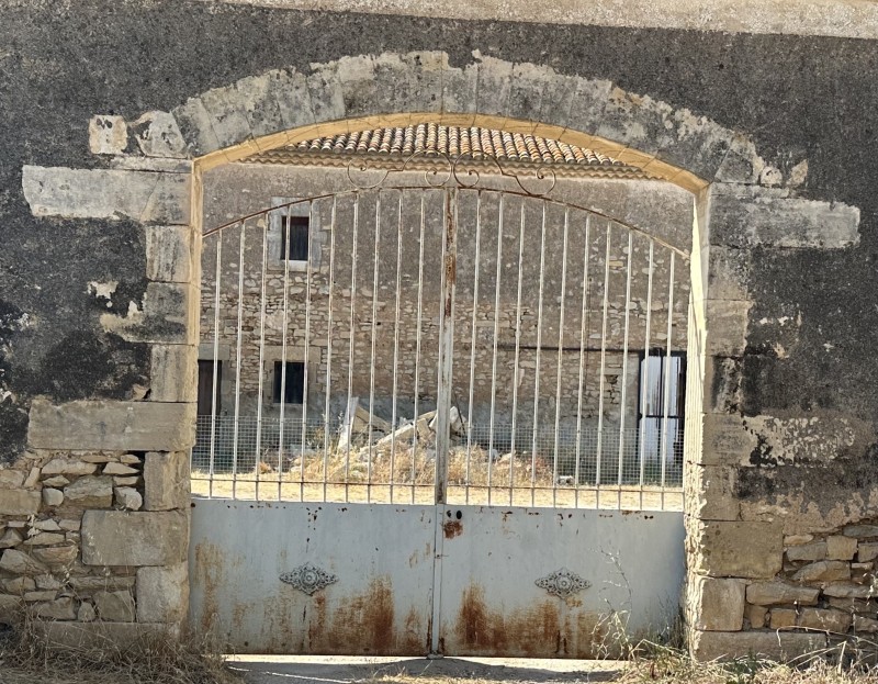 thermolaquage et réfection d un vieux portail existant en Ral 5024 pour un particulier dans le 30 Aubord 