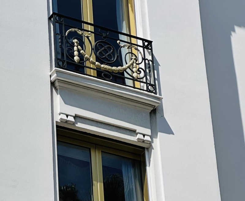 métallisation et thermolaquage de garde corps ancien pour l hôtel NEGRESCO