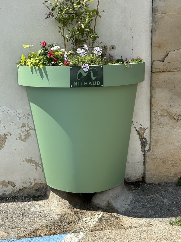 POT DE FLEUR THERMOLAQUE GARD