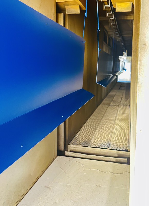 métallisation et thermolaquage en C5 pour une passerelle piétonne pour le port de Martigue dans les Bouches du Rhône