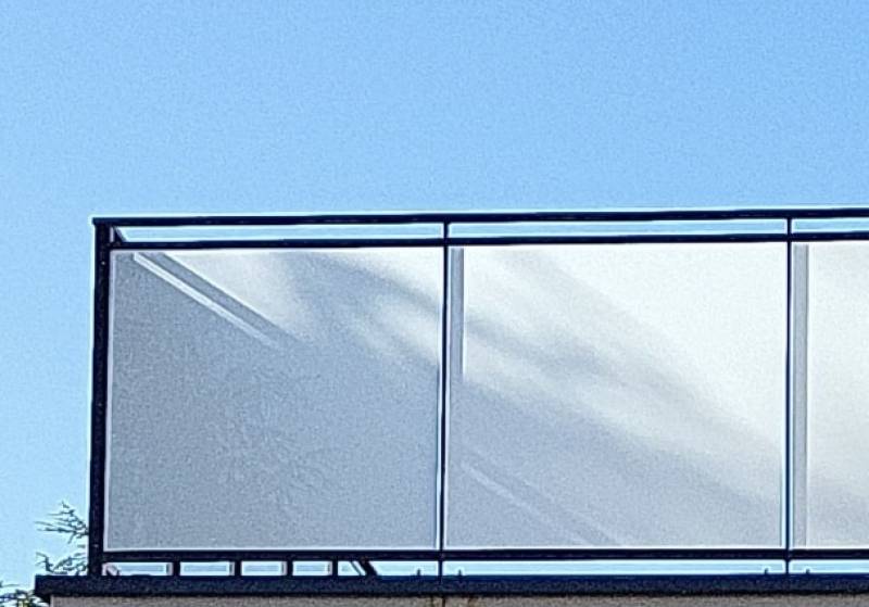 Fabrication de garde-corps pour terrasse avec protection de climatisation